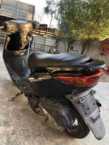 سلام عليكم شباب دراجه بريز كلها بلاديه كلها شغاله نكره سلف هندر بكل وقت مكينتها خرسه لانضوح لا تبخير نضيفه كلش السعر ٦٠٠وبيها مجال للشراي المكان بغداد البياع الشرطه الخامسه رقمي*********** الشراي يدلل
