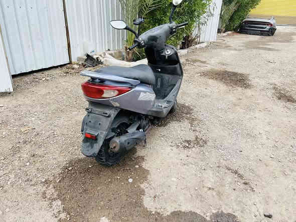 السلام عليكم للبيع دراجه بريز 140
دراجه ماشاءالله حلوه كهربائيات كله شغاله نكره سلف

 دراجه فقط بيه لاستيك ولف تبخير تبخر وتكطع 

سعره 650وبيه مجال 

*********** مكان بغداد 

رجائن الي ما يعجبه المنشور يعبره وشكراً
