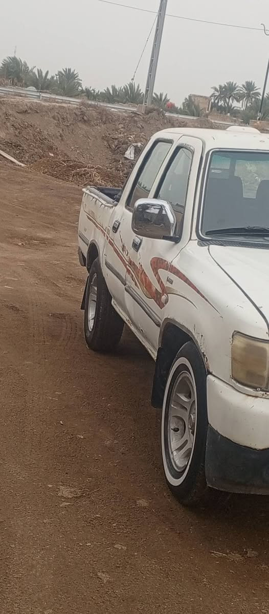 السلام عليكم 
بيكم دير 2006 رقم انكليزي سنوية لل 2030 
حداديه جديده 
تخم تاير جديد 
السياره ماناقصه كلشي وترايك وين مايعجبك 
مكينه وكير واكسن شرط 

مكان السياره نجف / ناحية العباسية 
رقمها انكليزي بابل 
السياره بأسمي مداور ثاني يوم 

للاستفسار الاتصال بالرقم 
***********

ملاحظة : ع الفيس والماسنجر ما ارد لحد يتصل عليه غير على هذا الرقم رحم الله والديكم 

السعر 33 وبيها مجال للشراي 
اتصل وتدلل
