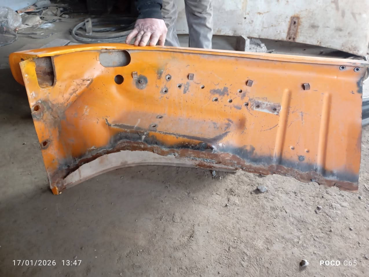 سلام عليكم لغد ألماني للبيع للاستفسار عل هذه الرقم ***********
