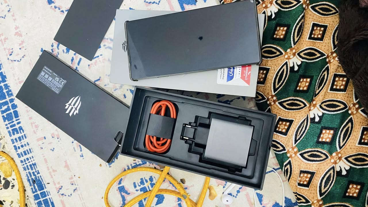 سلام عليكم 
جهاز ريد مجك s10برو النسخه العالميه جهاز بعده بكارتونه مستخدم قليل لجهاز مفول بل الالعاب سعره 850او مراوس بايفون تواصل واتساب ***********
