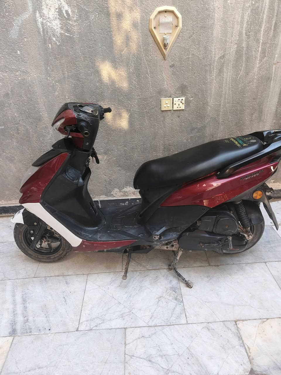 للبيع سكنس فحل كلشي شغال بيه سلف هندر تشغيل عن بعد مكينه ناعمه تخبل شلعه معدل ١٠٠ السعر ٦٢٥  مكاني بصره مناوي لجم ***********
