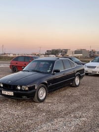 ٥٢٥i • اتوماتيك • بەردەرەش