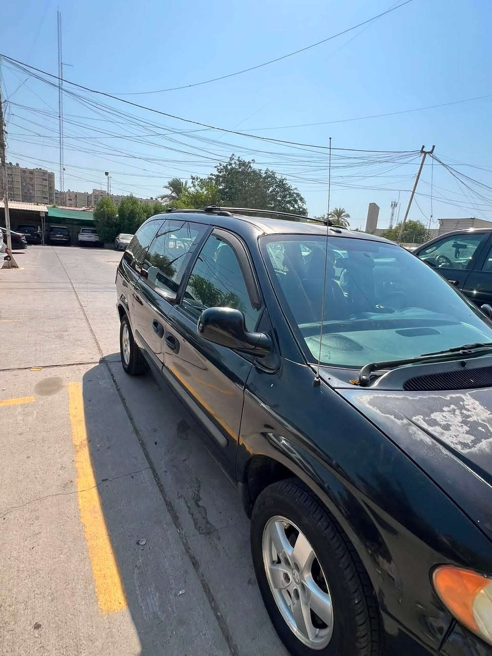 السلام عليكم
دوج كرفان🚗
٢٠٠٧
محرك ٣٣٠٠
٣ قطع تبريد
تخم تايرات جديد
شاشه
كشنات قلابه ملكية
للاستفسار 
***********
