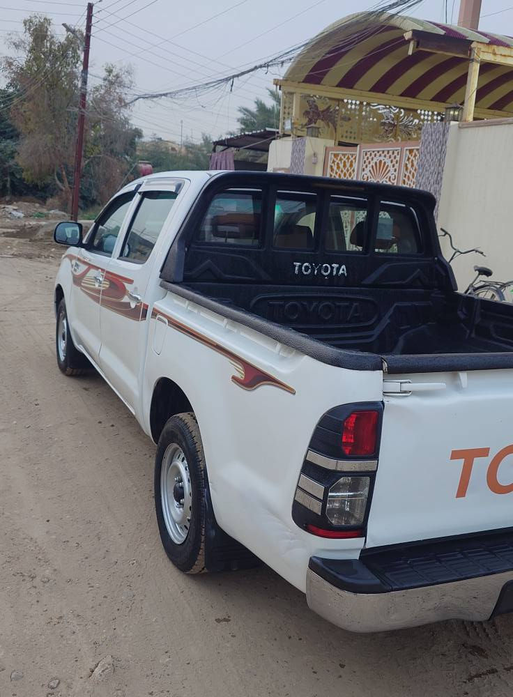 للبيع تويوتا هايلوس 2010
ماشيه 230.000
كير عادي 
محرك مجفت درجه اولى 
مبدل اربع بوب وبنيد للجماليه مدون حادث الباقي كفاله عامه
الاستفسار /***********
متواجد واتساب الشريقات, صلاح الدين
