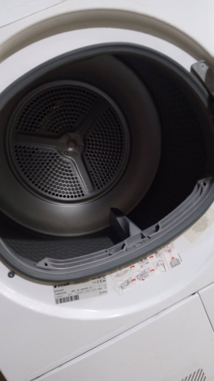 منشفه ملابس كهربائية  نضيف شغاله  سعر 70ببها مجال 
***********
