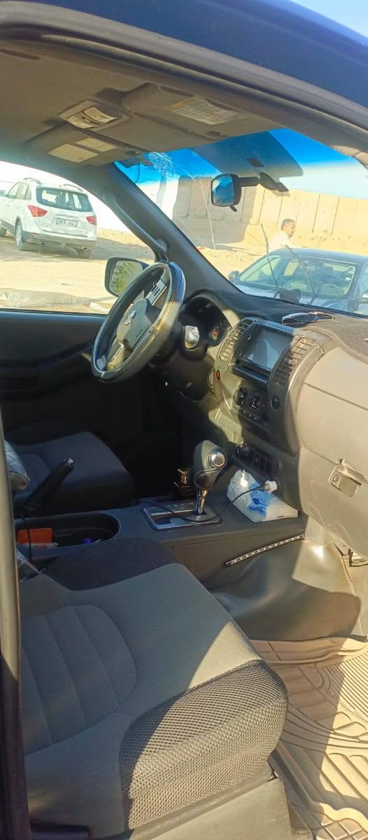 نيسان اكستيرا  موديل 2008 وارد
كلين تايتل  للبيع او مراوس 
المواصفات// 
4*4  شغال 100%
حجم المكينة 4000 
مكينة بالصندوگ بلادي مع گير  شرط جديد مو حاوية
حدادية امامي وخلفي 100 جديد 
منضومة تبريد وتدفئة جديد 
كهربائيات بلادي شرط وبدون اي عطل واحد  كفالة 
بلاجكتورات عدسة 
شاشة 
غرفة بلادي ونظافة 99% 
حجر صلنصه شغال وسعرة 600 دولار 
حساسات كلها شغالة 
بيها جاملغ السكن الامامي جارد ومأشر بالصور واني ماصبغته لان السيارة كلين
رقم بغداد الماني (تحويل فقط) 
السعر 112 
الي يشوف السعر غالي يتفضل علينا بالصلاة على سيد المرسلين محمد (صلى الله تعالى علية وسلم ) 
مكان السيارة سامراء 
***********
***********
