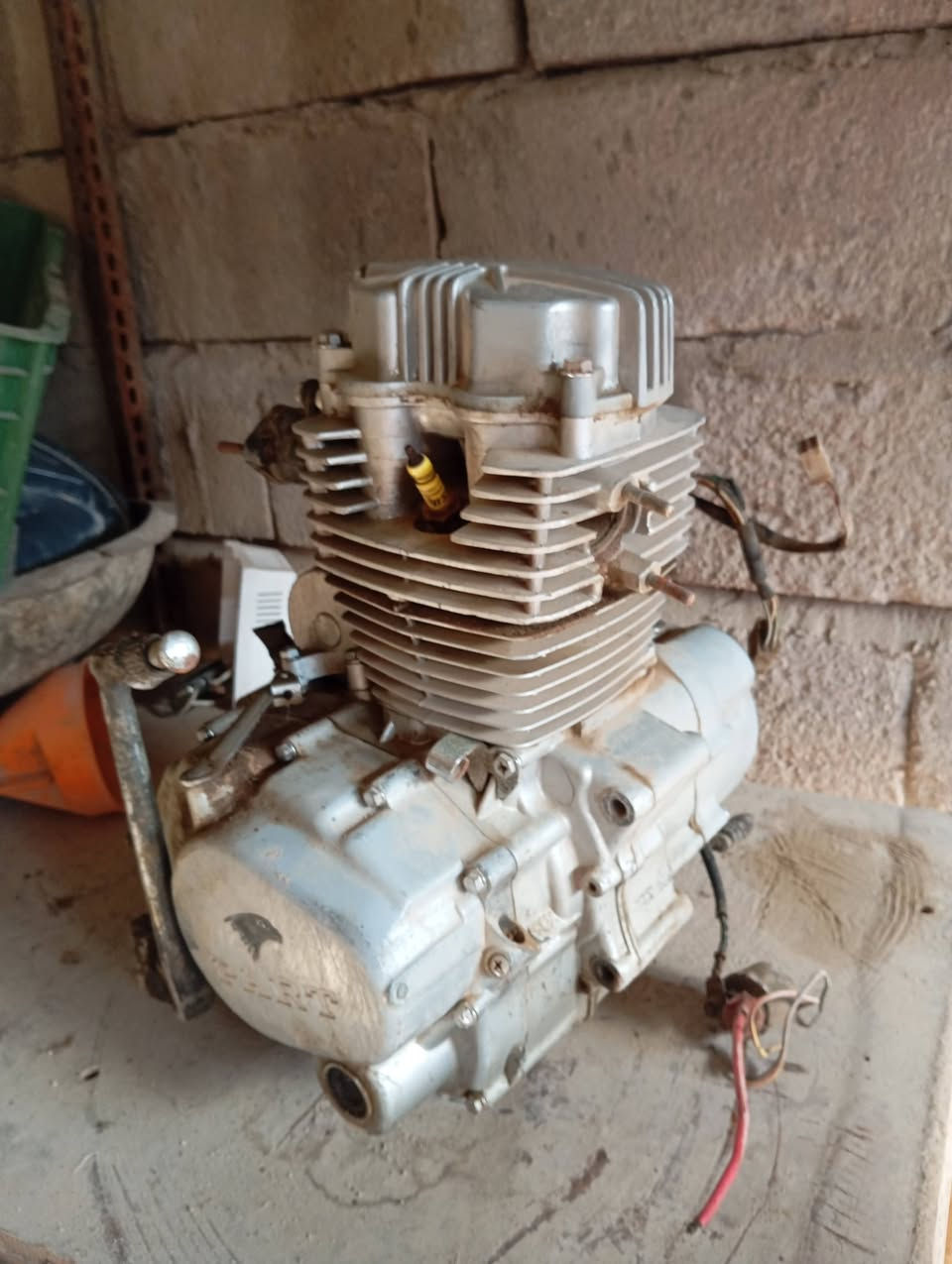 محرك بارت للبيع
السعر 50 الف 
غير متواجد على الفيس بوك 
الاتصال واتس آب او اتصال على الرقم (***********)
