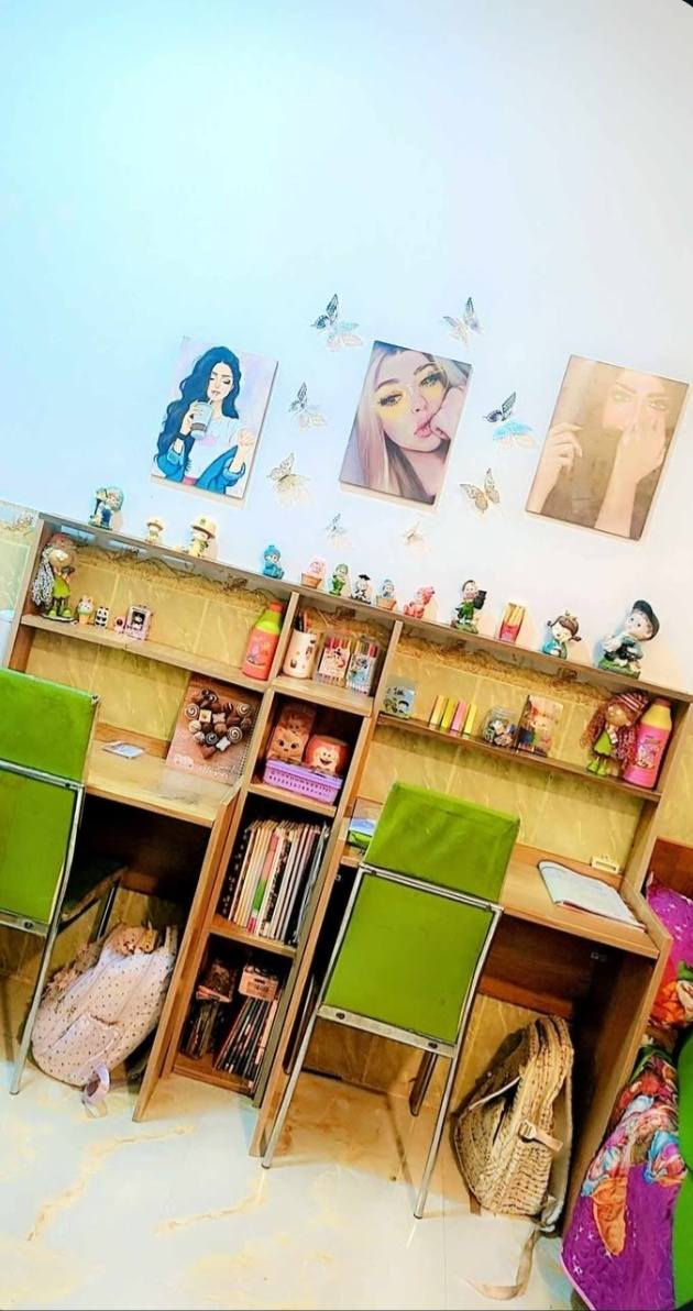 رحلات خشب تركي حطاطه ويها مكتبه *********** اليحب الاستفسار عل رقم حيل نضيفه أي ضرر مابيها بس مكان ماعندي واريد ابيعها
