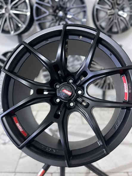 السلام عليكم ويلات هلكات الخلفي 10 الامامي 9
متوفره حجم ٢٠

احمد ورمزي مجمع المشن

***********
