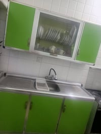 للبيع اغراض منزلية  تخم قنفات تركي ٨ مقاعد بي مخزن ويصير سرير ب٥٠٠ الف...