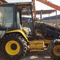 شاحنة • جاهزة الشغل • صاحبها