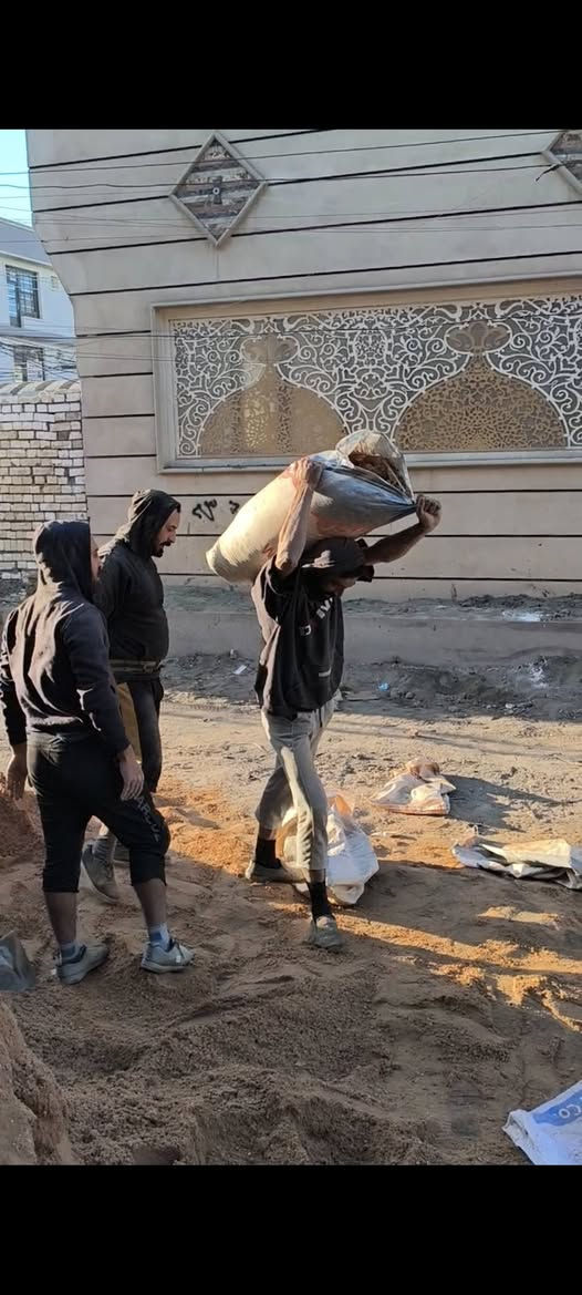 سلام عليكم كادر تصعيد على ظهر كافة مواد البناء مكانه بغداد أتصل وبخدمتك ***********
