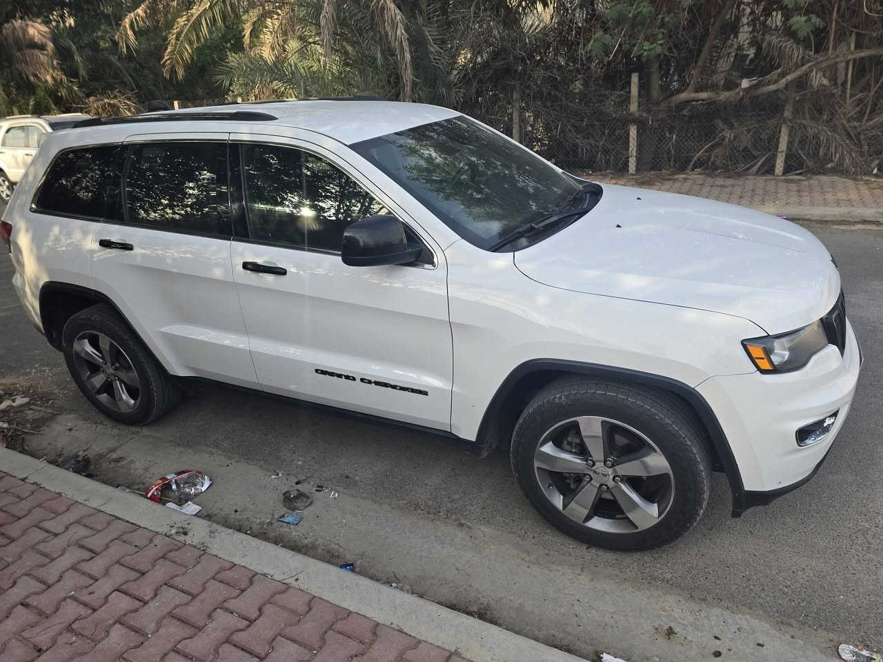 جيب لاريدو ٢٠ بدون ارباك فقط بارد شبر   مكاني بغداد    ***********
