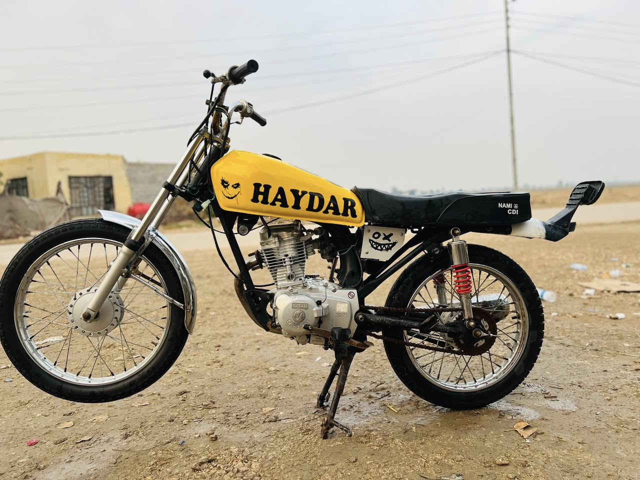 السلام عليكم شباب دراجة  اصولي للبيع دراجة  احلة من صورة ***********
