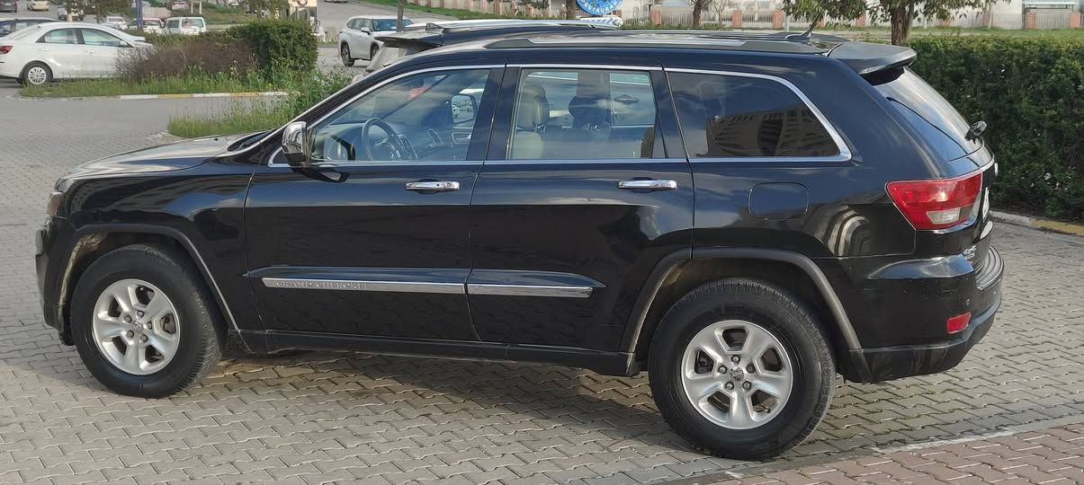 جێب لاریدۆ ٢٠١١ پێش و دوای کراوە بە ٢٠١٦
 ژ.م ***********یان*********** شوێن سلێمانی نرخی١٣٧گەڵا
مکینە3.6خلیجی 4×4
گێڕ و مەکینە بەشەرت
دوو پارچەو نیوی بۆیاخە بێ ناوگرتن بێ لێدراوی ئێرباگی بەشرت
کامل تاغم پێش و دوای تازە داگیراوە هیچ مەسرەفی نیە
کارەبای بەشەرت
سەنەوی نوێیە وکالە و تەحویل وغرامە بەشەرت السليمانية, العراق
