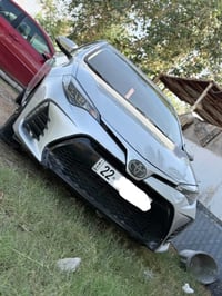 كورلا 2019 سياره بجم كبس بدون قطرة دواخل كله بشرط  بيها جاملغ امامي مع...