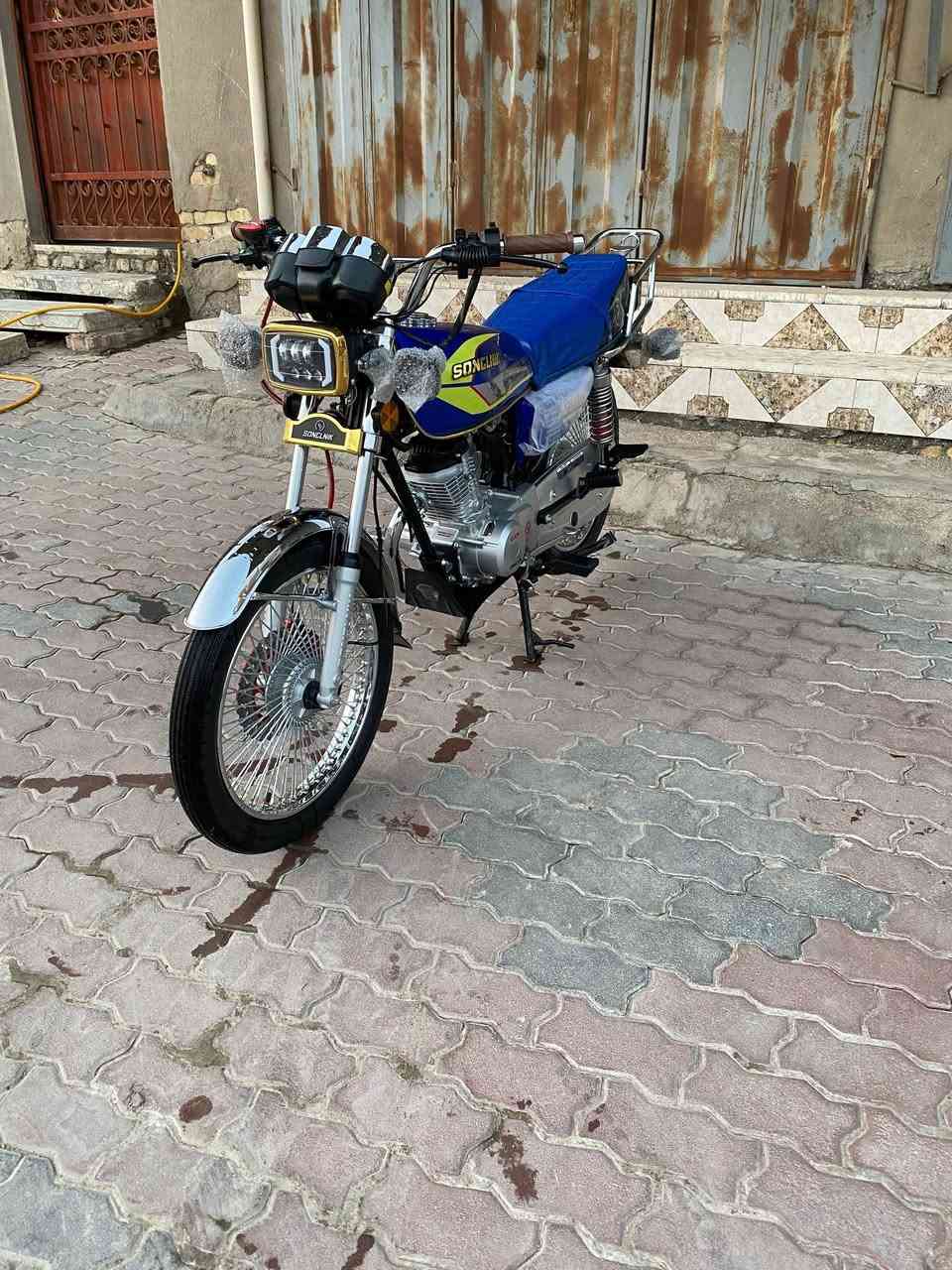 تايكر موديل🤚 ٢٥ صارلها شهر طالعه دراجه مكفولة من كلشي نظافة شوفةعينك أوراق استنساخ السعر ٨٥٠ وبيها مجال للشراي مكاني السماوه ***********
