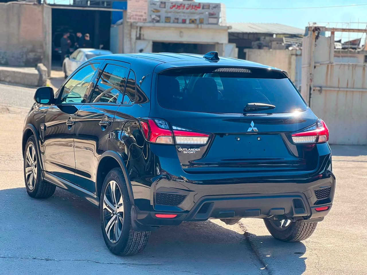 MITSUBISHI OUTLANDER SPORT 2024 AWD
رقم كاتي 

الضرر جملغ امامي و نص باب و نص بونيد  صبغ بدون دواخل
ارباك سترن طاك راجع س ١٣٢  ورقه بي مجال 
واتساب و اتصال ***********
