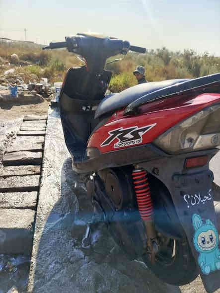 دراجه للبيع..؟                             (يي ححبيبي للبيع)
شنو نواقصها..؟                            (كلشي ما ناقصه

تبيع للواته..؟                     (لامابيع وذا لوتي لاتراسلني احسن)

 شكد بوشتها..؟                              (49)

بيها بانزين..؟                                  (يي محسن)

غراضها موجوده..؟                         (مانقصها شي)

وين مكانك..؟                                (بابل-الحصوه)

تكدر تجيني لفلان مكان.؟.              (لا والله ححبيبي اعذرني)

شكد سعرها..؟                             (450)وبيها مجال 

لاطبلي خاص وتسئل كلشي كدامك🖤 ***********
