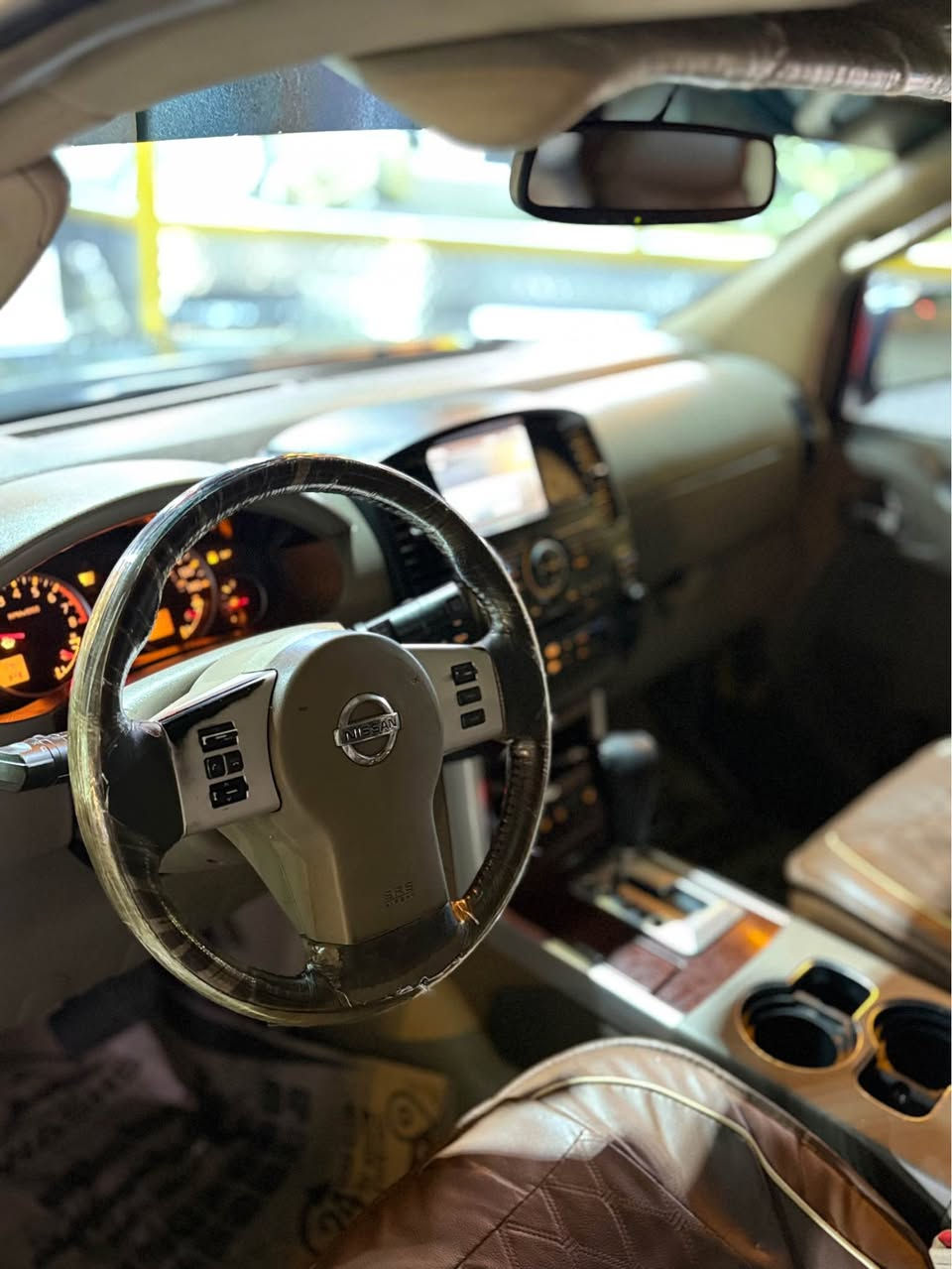 نيسان باثڤايندر 2008 اعلى فئة فول مواصفات مكينة 8 سلندر، بصمة، تنته ، كشنات كهرباء ، شاشة لمس بلاد ، تحكمات ستيرن. كهربائيات كلها شغالة، كير مكينة كفالة ، سنوية لـ 28 ، رقم بغداد مشروع وطني ، بيها رشات صبغ ابيع حزام لان موديل قديم. السعر 88 وبي مجال قليل العنوان بصرة حي الحسين للاستفسار الاتصال او المراسلة على الرقم *********** البصرة, العراق
