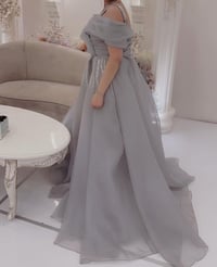 فستان • توصيل • مستعمل