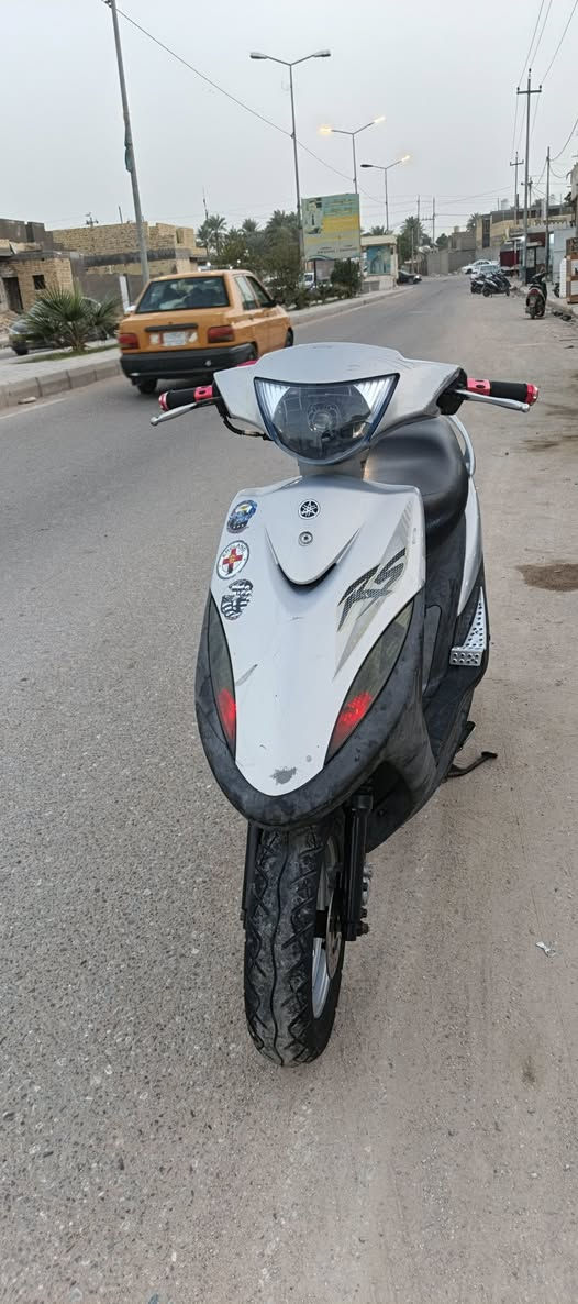 السلام عليكم شباب دراجة عدلة خير من الله نكرة سلف بهة تزويدات خارجي الدراجة تفحصهة وين ما يعجبك من مكينة من كفرات من كلشي مكاني سماوة مركز متواجد وتساب ***********سعر اخو البلاش950بيهة مجال الغراض البلادي موجودة الدراجة حاوية
