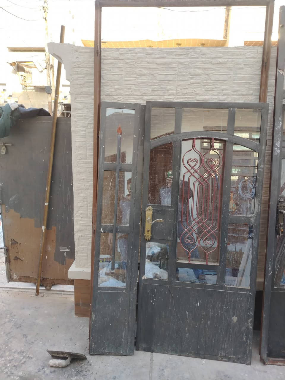 للبيع باب طلاكه والثاني طلاكه وربع مكاني بغداد الدوره ***********
