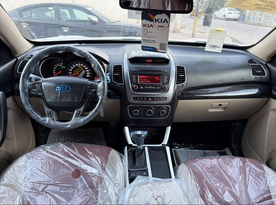 سورنتو مكفوله موديل 15خليجي 
ب اسمي 
سعرها 150 مستعجل عليها 
نضافتها فول 
واتساب واتصال 
***********
متواجد 24 ساعه
