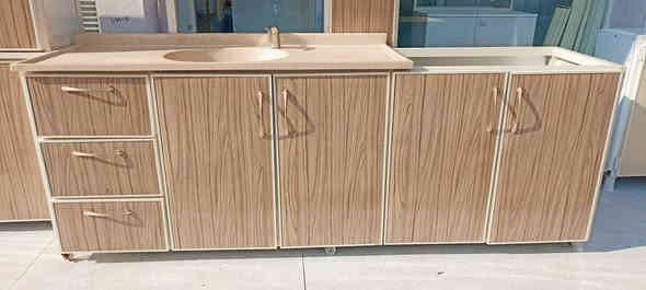 کەوەنتەری 4مەتری موادی سارا زۆرخاوینە مەخسەلەوشوین تەباخ پیکەوەیە قیاسی 2,40
شوین سەلاجەی لەگەلە بئ عەیبە مالی دۆستە

شوێن قەلادزێ 

***********
