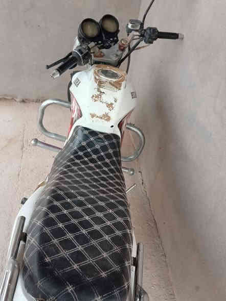 هايوشه للبيع 
موديل(15)
السعر( 360)وبي مجال مكان حصيبه 
***********
