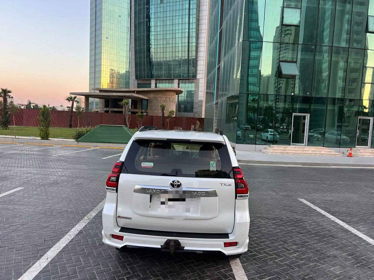بەناوی خودای گەورە 
پرادۆ مۆدێل ٢٠٢٢ سفری شەریکەی  جیهان 
مواسەفات txs 
فوول فوول 
سلاید بەسمە کوشن جلد 
٣٥ هەزار کم رۆیشتوە 
کلین کلین
مەکینە ٦ پسن 
تا ئێستاش گەعیەی بلایدی بۆ دانەندراوە  
یەک دەست بووە تا ئێستا 
شوخت و قەپ و قۆپیشی پێوە نییە 
وەک چۆن لە رسمەکەیە لە بینین زۆر جوان ترە 
گێر مەکینە تەقەرەقە هەموو بەشەرت 
هەزەی نویە سەنەویشی هێشتا مەیە 
نرخ ٤٨٥ وەرەقەو مەجالێکی کەم بۆ زانیاری زیاتر پەیوەندی بکە بەو ژمارەوە 
0750🩵251🩵2484
0750🩵391🩵6437
یان لە رێگەی ڤایبەر یان واتسئاپ پەیوەندی بکە أربيل, العراق


**إذا كنت صاحب هذا الإعلان وتريد حذفه لأي سبب، رجاءا أرسل رسالة إلى الدعم الفني**