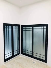 شبابيك سلايت المنيوم   ابواب وشبابيك بلاستك  كاونترات المنيوم/تركي/صين...