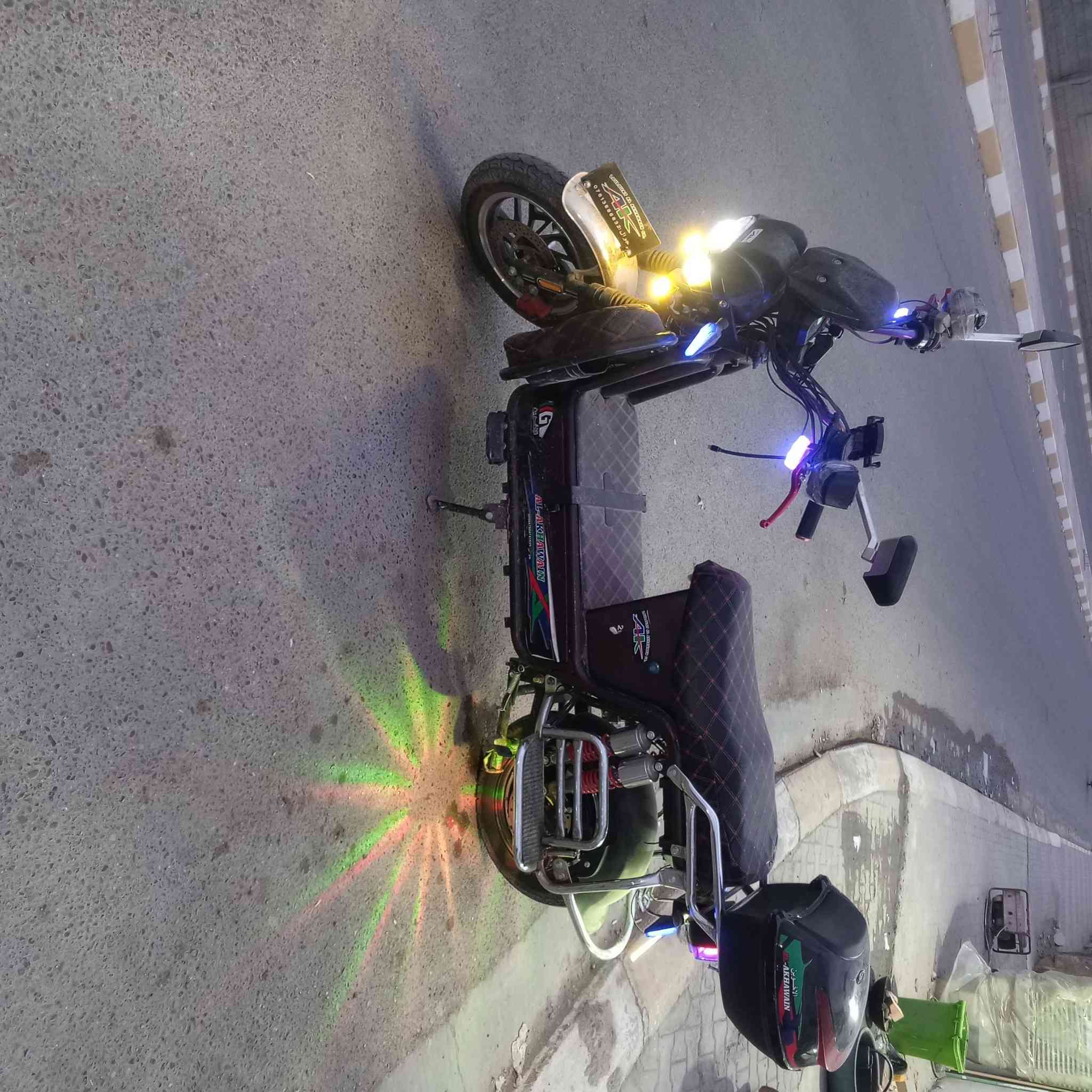 سلام عليكم من رخصه لادمن باسكل شحن مودديل 2025 الموطور كلش نضيف ما ممدوده عليه سبانه ومرتب الشاحنه ااصليه مال شركه بطاريات جدد المكان رمادي جزيره الحامضيه لاستفسار ***********
