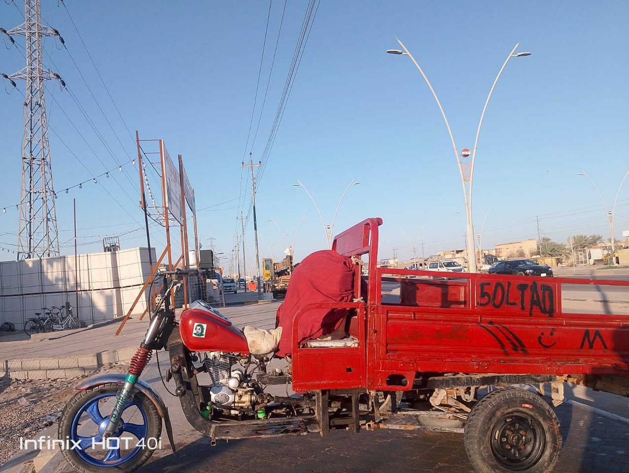 اسلام عليكم ستوته دايون للبيع محرك امتيار رقم ابيض سنويه راعيه موجود ستوته نضيفه وحلوه مكفوله من طول لطول سعره مليون 50 وبيه مجال حك جيه رقم تواصل واتساب ***********
