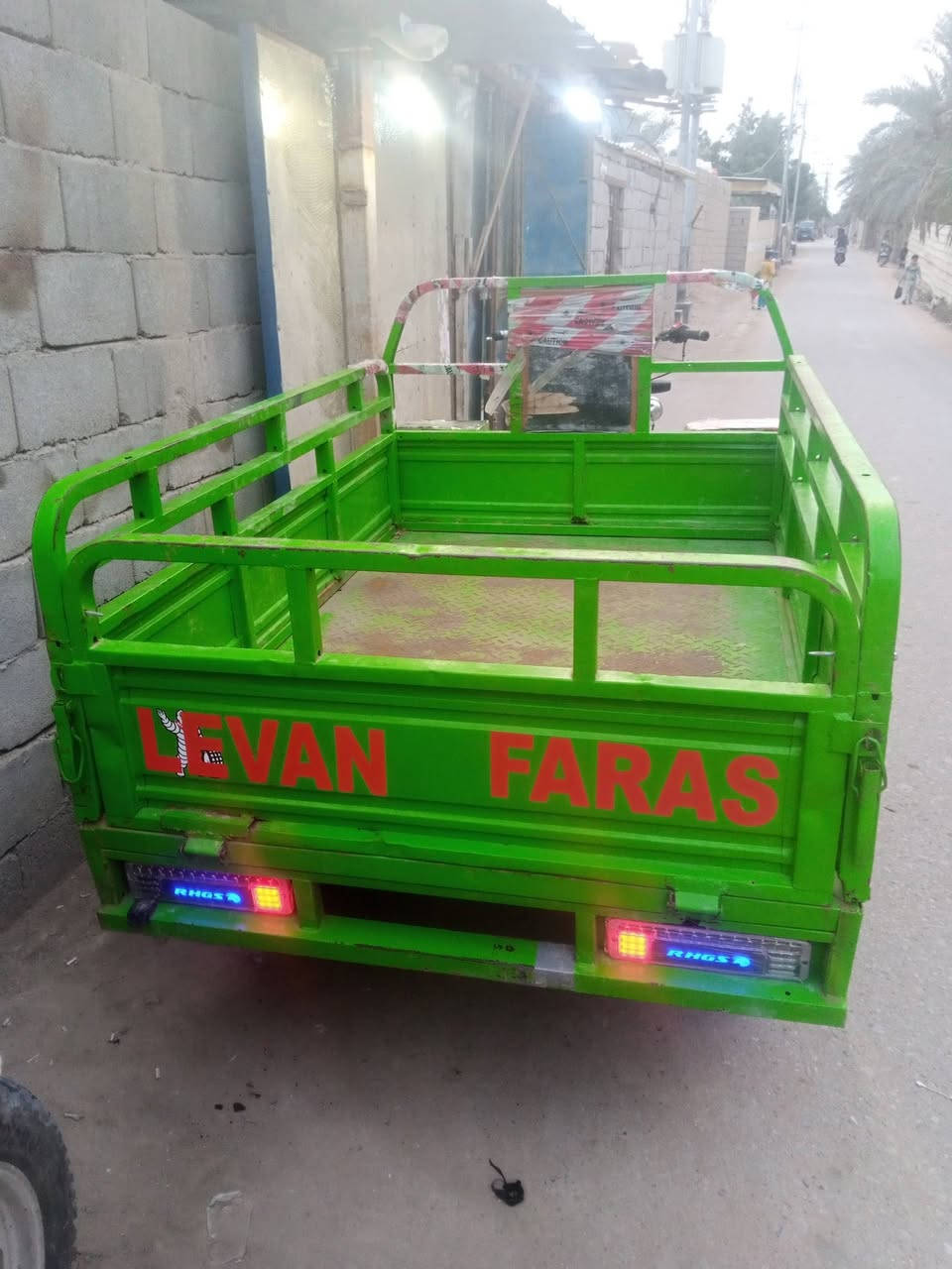 مكاني بصره ابو الخصيب شوف الفيديو وخابرني بخدمت شراي ***********
