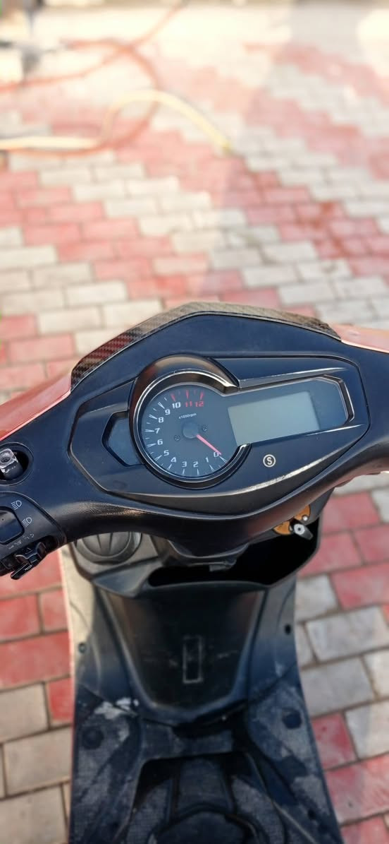 دراجة سكنس موديل 2023 دراجة جديدة كلش نكرة سلف هندر شغال كهربائيات كلها شغاله لايت  هورن اشاير دشبول الكتروني
كلها شغاله ما ناقصهة برغي مكينة ناعمة كلش 
سعر 650 بيها مجال شراي يتصل ***********
عنوان كربلاء حي الوفاء .......
