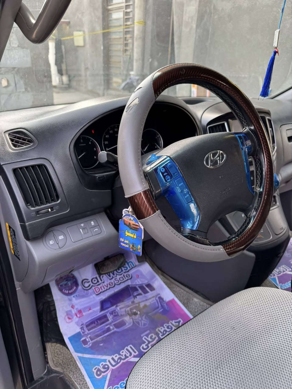 سلام عليكم للبيع هونداي استاركس ١٧اصل لون كحلي كفاله عامه ما عدا جاملغ الخلفي رش نص فول كأمره خلفيه شاشه جبيره تخم تاير توا شاده حداده عامه دوشمه ارضيه تنته جاهزه مكينه نص بنص سياره جاهزه مال جناي رقم قادسيه داخله هزه وضريبه راعيه بصره ومكان سياره بصره قضاء المدينه وبالعافيه الي ياخذه سعر 220وبيها مجال للجناي لاستفسار ***********
