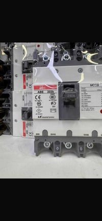 بالة كوري • قاطع ثلاثي • ٢٥٠ أمبير