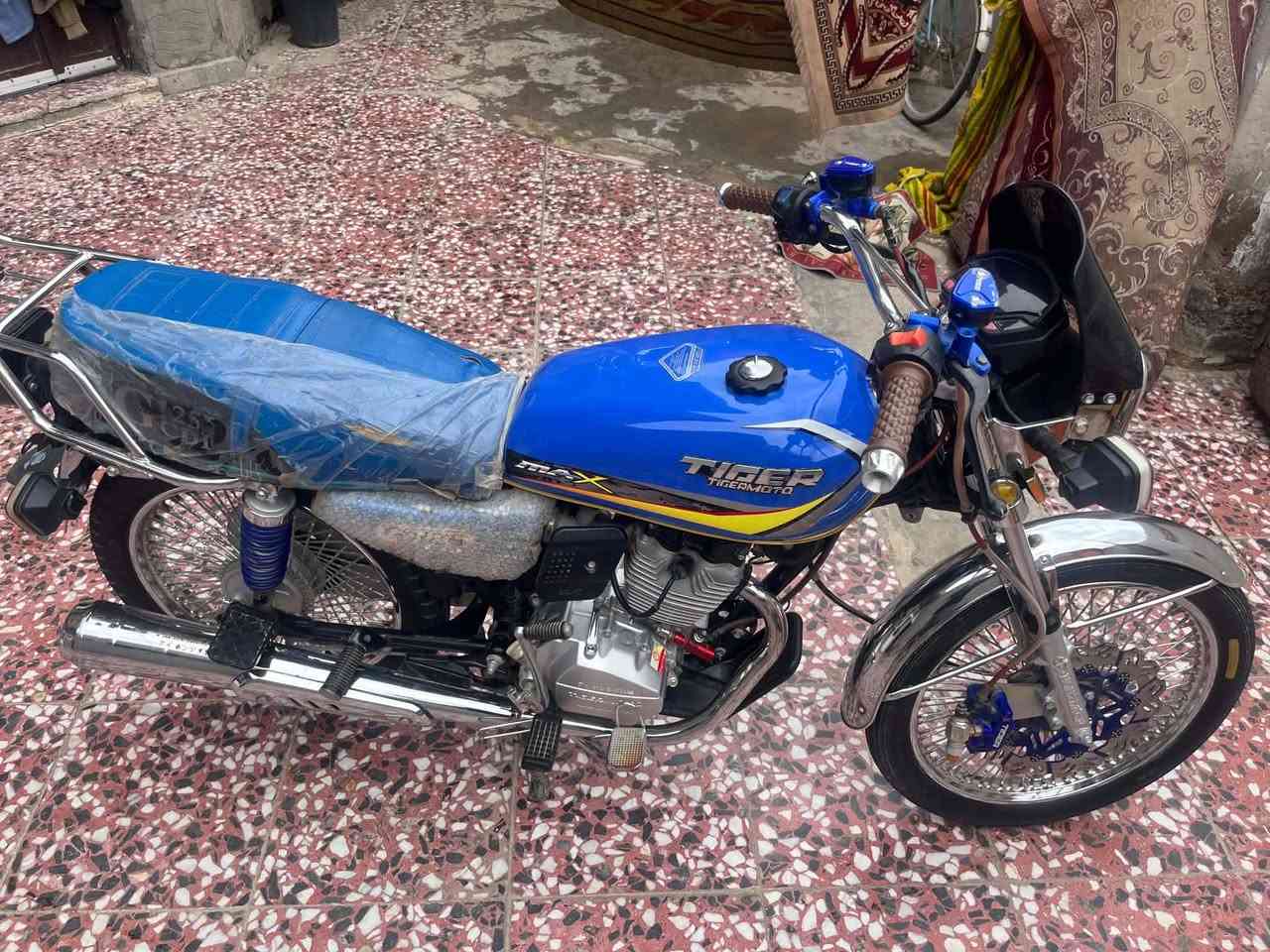 تايكر مديل 25 اوراق استنساخ  مكفوله دراجه فوول نضافه مكانها حله حي الشاوي سعر 625 مجالها جدا بسيط للستفسار   ***********
