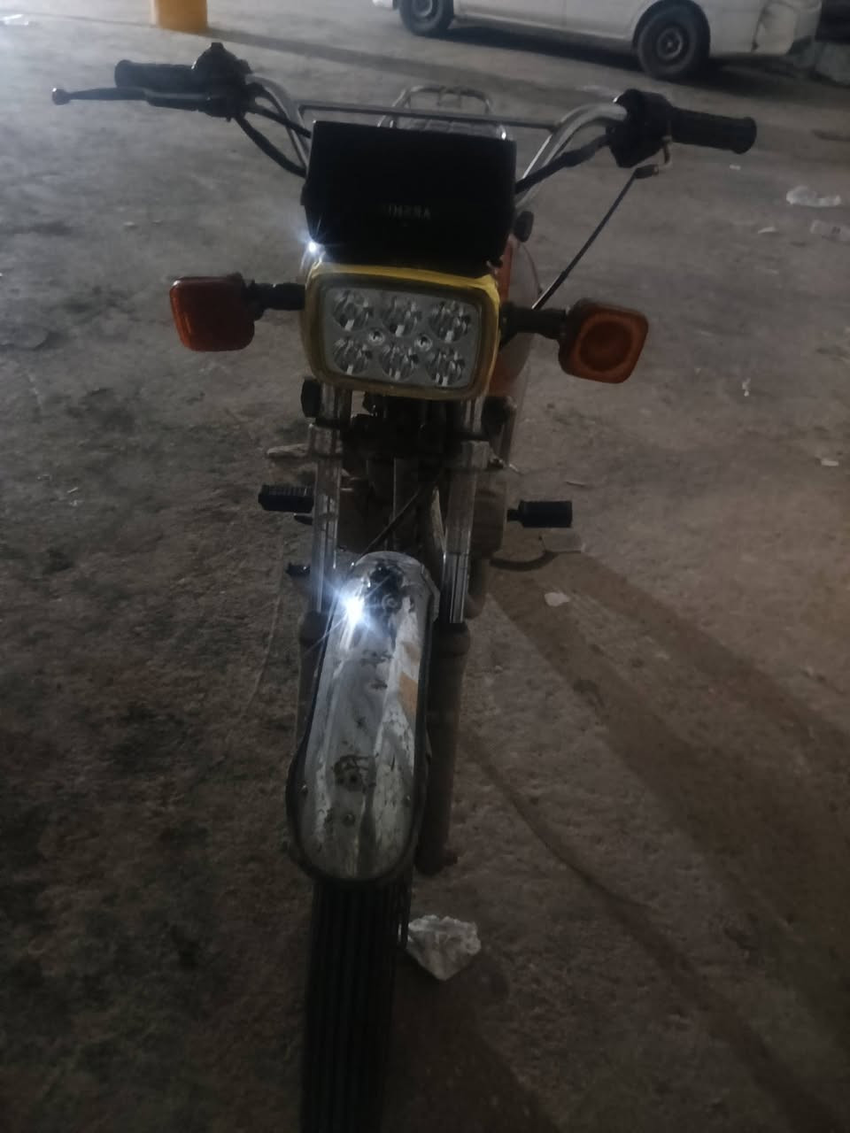 سافيني 2020مع منفيس 5كير ماكينه شاص شرط يحتاج بس وصل غمازات السعر 300الف وبي شوي مجال حق جيه للتواصل ***********
