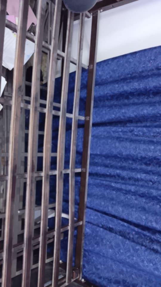 جرابي 3 للبيع بيهن ضرر بسيط الحيم مالتهن طاك مبين بالصوره  مكانهن الحريه للاستفسار خاص


**إذا كنت صاحب هذا الإعلان وتريد حذفه لأي سبب، رجاءا أرسل رسالة إلى الدعم الفني**