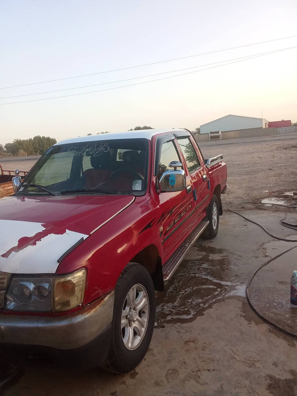 سلام عليكم بيكم دير البيع موديل 2013مكينه وكير وشاصي مكفولات سياره حلوه مال بيت  مكانك واسط العزيزيه التصال على رقم ***********
