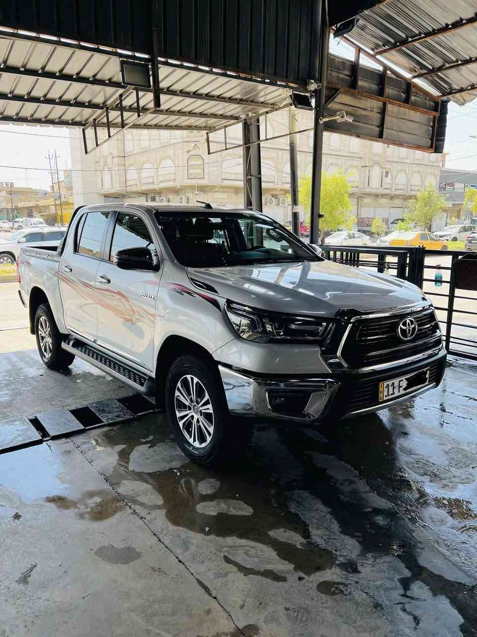 السلام عليكم

تويوتا هايلوكس موديل 2024 سعودي 

دفع رباعي 4x4 مكفولة كفالة عامة من كلشي 

رقم بغداد باسمي سنوية جديدة ورقم جديد 

مواصفات السيارة : 
بصمة تشغيل 
بصمة ابواب
شاشة 
تبريد قطعتين 
مقاعد جلد 
حساسات 
تحكم ستيرن جهتين 
كشنات تدفئة وتبريد
شاشة اعطال 
السيارة ماشية 45,000 حقيقي 
سبيرها مانازل 

السعر 335 وبيها مجال 
عنواني بغداد الدورة 
للأستفسار ***********
