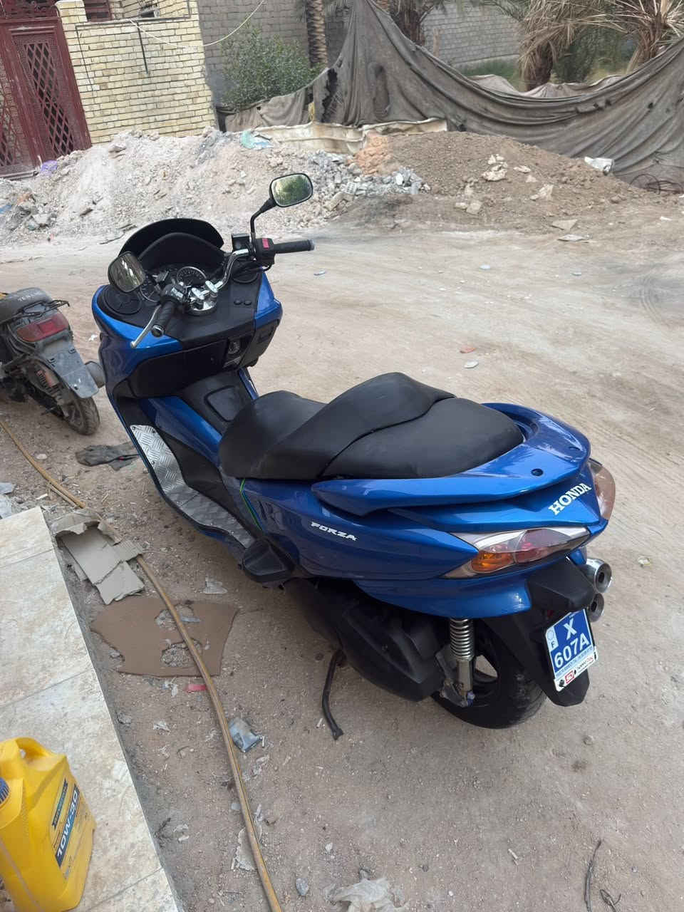 فورزه 0.10 لون چويتي الدراجه حلوه او ناعمه مرتبه ك لون او كمكينه او ماشيه شي قليل 39الف بس الدراجه مكينه بلاديه مبدله فقط واشر گاسگيت والباقي كوله مكفول السعر 1450 وبيه شي يصيط جداً مكانه البوبيات عامود 50 
***********
