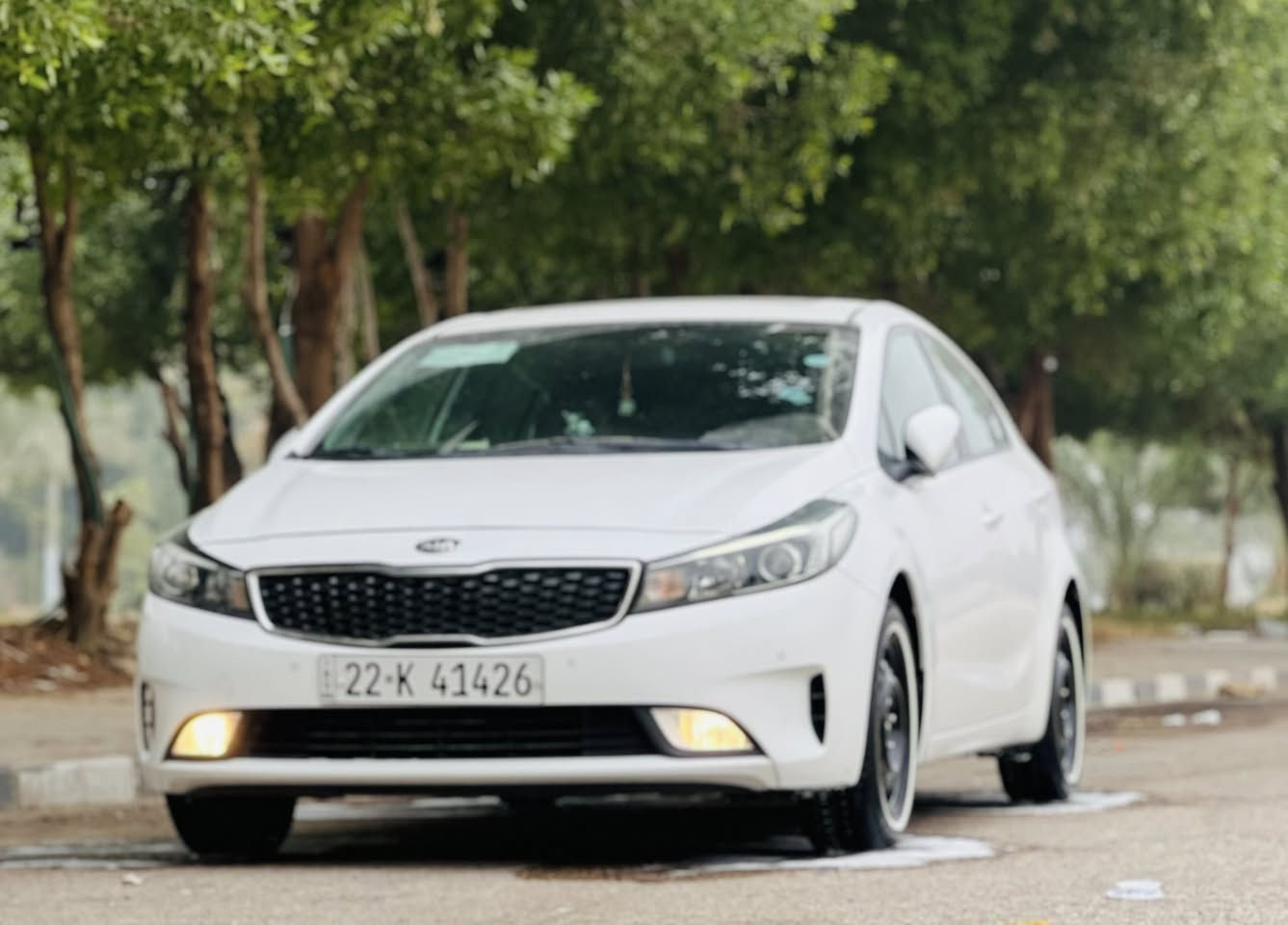 السلام عليكم 

سياره سيراتو مديل 2018
فول موصفات   فتحه
مكينه 2000
مري شفط
تبريد قطعتين 
خمسه ويل كب 
داخل بيجي
السياره بيها مكانين بارد خشم البنيد وطرف الجاملغ الخلفي 
مكاني نجف 
وهذا رقمي 
***********

السعر  158
