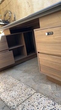 ميز مكتبي 160 سم مع ملحق جانبي مع كرسي مكتبي الحالة جديد و فخم  فقط شد...