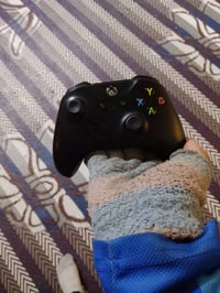 xbox one x للبيع نظيف مفتوح فقط للتنظيف وتكدر تتاكد وين متحب  الجهاز ي...