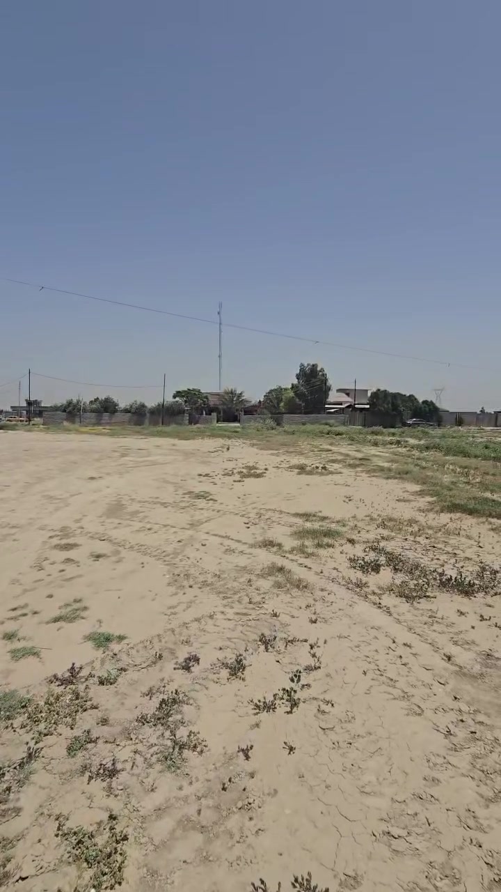 ٣ دونم للبيع داخل ناحية الرشيد صخريجة الغربية جنوب بغداد
تبعد عن الدوره ربع ساعه 
يباع كل دونم وحده 

دونم بي بيت 
ودونم خالي بس ارض 

واجهات مميزه 

لمعرفة السعر علق تم يجيك خاص اذا عندك عقار للبيع راسلنا ***********واتساب
