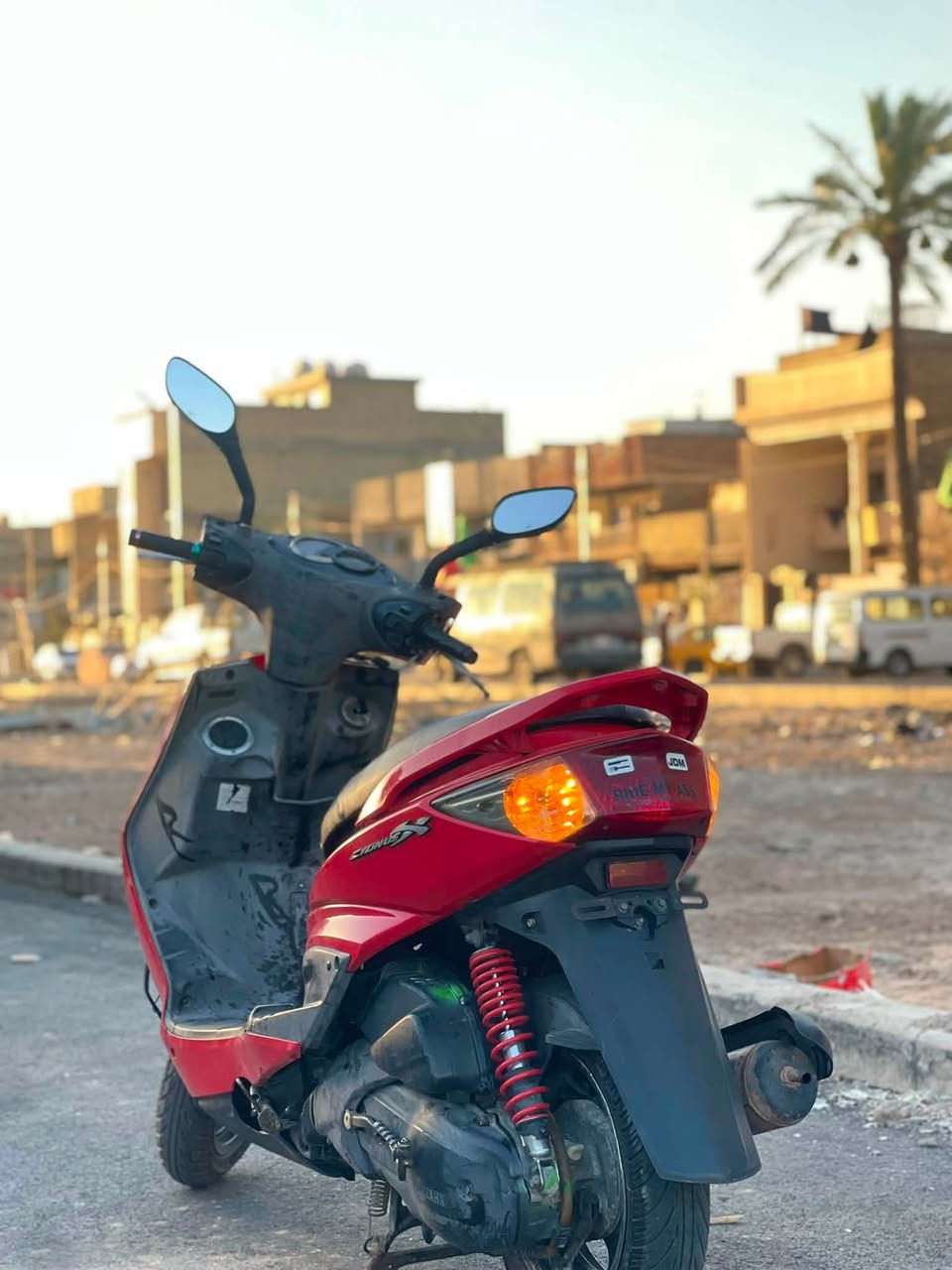 السلام عليكم للبيع سكنس فحل كابريتر مكفوله كفاله عامه جديده دراجه كله شغاله من طول لطول مابيه نقص برغي دراجه جاهزه لآخر حبايه مال جناي شلعه ومعدل خير من الله سعر (٨٠٠)مكاني بغداد الدوره رقمي ***********
